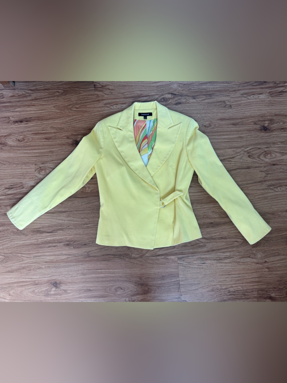 Prague belted blazer size 6